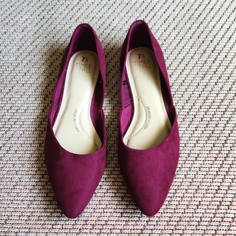 Time and tru Marron flats size  7 / 1-2  for women